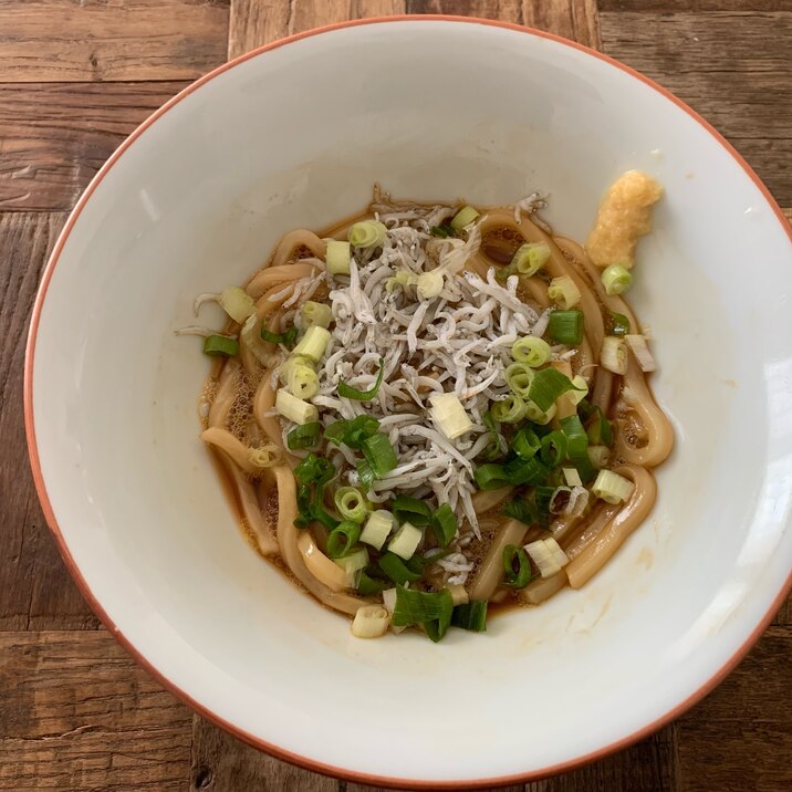 砂糖醤油で♡釜玉しらすうどん